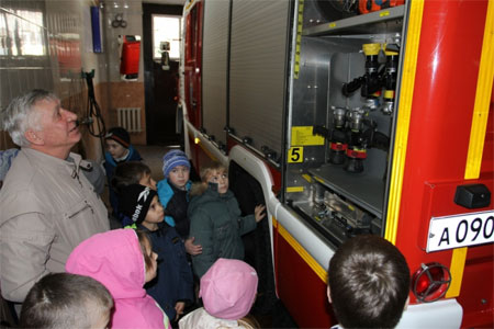 Крымские школьники прикоснулись к истории пожарной охраны - «МЧС» Крымские школьники прикоснулись к истории пожарной охраны - «МЧС»