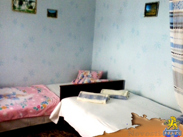 Отдых в Феодосии. Домик во дворе на 4 чл.для людей без Претензий. Отдых в Крыму 2016 - жильё в Крыму без посредников - «Отдых в Феодосии»