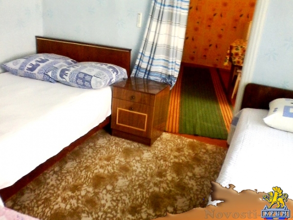 Отдых в Феодосии. Домик во дворе на 4 чл.для людей без Претензий. Отдых в Крыму 2016 - жильё в Крыму без посредников - «Отдых в Феодосии»