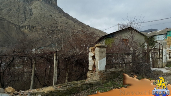 Джемилев и Чубаров оставили в руинах дома предков и мечети, строя себе роскошные дворцы (ФОТО) - «Политика Крыма»