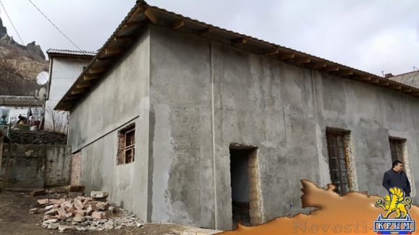 Джемилев и Чубаров оставили в руинах дома предков и мечети, строя себе роскошные дворцы (ФОТО) - «Политика Крыма»
