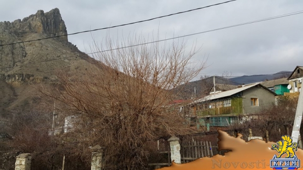 Джемилев и Чубаров оставили в руинах дома предков и мечети, строя себе роскошные дворцы (ФОТО) - «Политика Крыма»