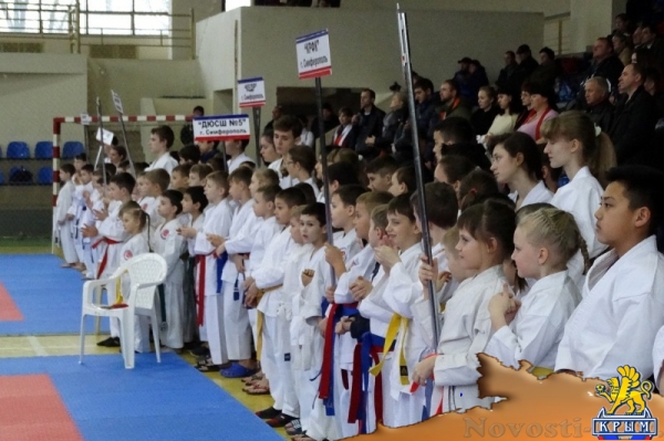 В Симферополе проходят чемпионат и первенство Крымского федерального округа по каратэ (ФОТО) - «Общество Крыма» В Симферополе проходят чемпионат и первенство Крымского федерального округа по каратэ (ФОТО) - «Общество Крыма»