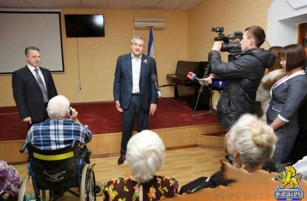 Аксёнов: Ветераны ВОВ всегда являлись для нас ярким примером стойкости, бодрости духа и любви к Родине (ФОТО) - «Симферополь»