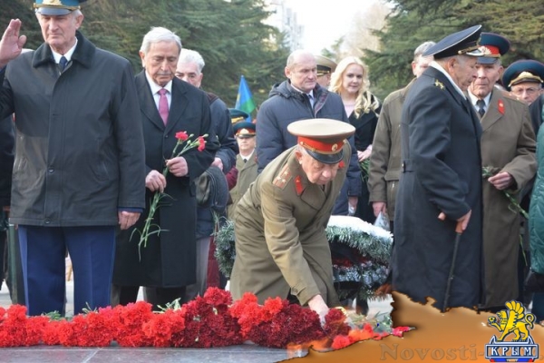 Россия никогда не встанет на колени, потому что ее граждане всегда готовы защищать Родину – Аксёнов (ФОТО) - «Политика Крыма»