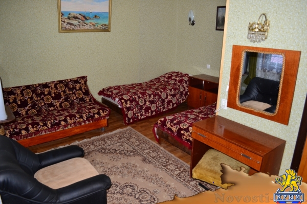 Отдых в Феодосии. Двухкомнатный домик с террасой на 3-7 человек в Феодосии. Отдых в Крыму 2016 - жильё в Крыму без посредников - «Отдых в Феодосии»