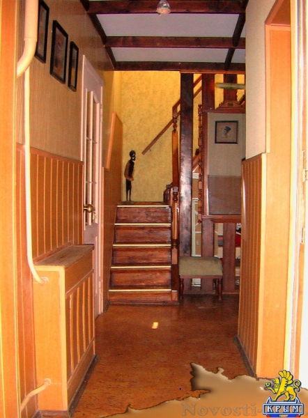 Отдых в Феодосии. Четырехкомнатный двухэтажный дом в Феодосии. Отдых в Крыму 2016 - жильё в Крыму без посредников - «Отдых в Феодосии»