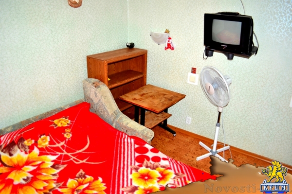 Отдых в Феодосии. Четырехкомнатный двухэтажный дом в Феодосии. Отдых в Крыму 2016 - жильё в Крыму без посредников - «Отдых в Феодосии»