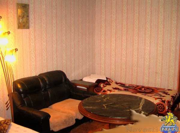 Отдых в Феодосии. Четырехкомнатный двухэтажный дом в Феодосии. Отдых в Крыму 2016 - жильё в Крыму без посредников - «Отдых в Феодосии»