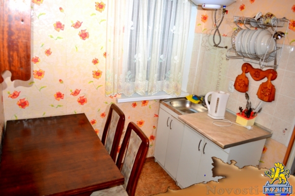 Отдых в Феодосии. Домик под абрикосовым деревом на 2-4 человека в Феодосии. Отдых в Крыму 2016 - жильё в Крыму без посредников - «Отдых в Феодосии» Отдых в Феодосии. Домик под абрикосовым деревом на 2-4 человека в Феодосии. Отдых в Крыму 2016 - жильё в Крыму без посредников - «Отдых в Феодосии»