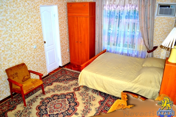 Отдых в Феодосии. Уютный домик с террасой на 2-5 человек в Феодосии. Отдых в Крыму 2016 - жильё в Крыму без посредников - «Отдых в Феодосии»