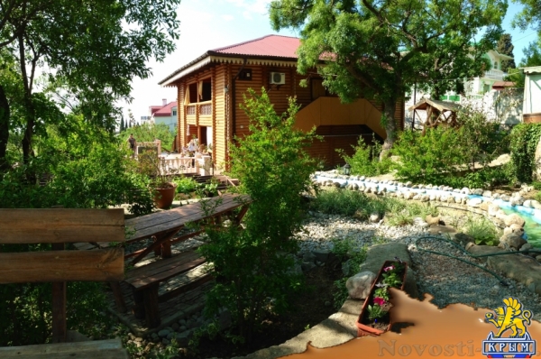 Отдых в Алупке. НЕЗАБЫВАЕМЫЙ отдых в срубе "Al-Hayat" Отдых в Крыму 2016 - жильё в Крыму без посредников - «Отдых в Крыму»