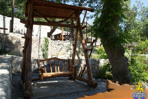 Отдых в Алупке. НЕЗАБЫВАЕМЫЙ отдых в срубе "Al-Hayat" Отдых в Крыму 2016 - жильё в Крыму без посредников - «Отдых в Крыму»