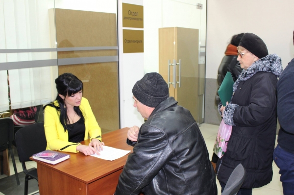 Руководство отделов Госкомрегистра должно уделять особое внимание консультированию граждан — Александр Спиридонов - «Госкомрегистр»