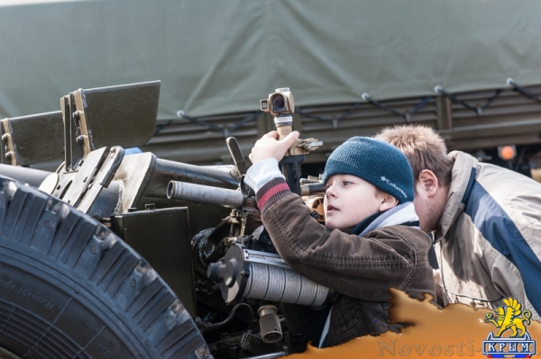 Севастополь отметил День Защитника Отечества и годовщину "Русской Весны" (ФОТОРЕПОРТАЖ) - «Общество Крыма» Севастополь отметил День Защитника Отечества и годовщину "Русской Весны" (ФОТОРЕПОРТАЖ) - «Общество Крыма»