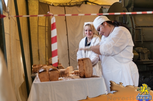 Севастополь отметил День Защитника Отечества и годовщину "Русской Весны" (ФОТОРЕПОРТАЖ) - «Общество Крыма» Севастополь отметил День Защитника Отечества и годовщину "Русской Весны" (ФОТОРЕПОРТАЖ) - «Общество Крыма»