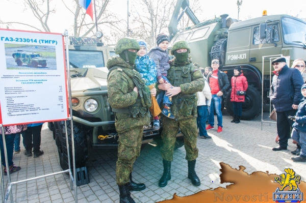 Севастополь отметил День Защитника Отечества и годовщину "Русской Весны" (ФОТОРЕПОРТАЖ) - «Общество Крыма» Севастополь отметил День Защитника Отечества и годовщину "Русской Весны" (ФОТОРЕПОРТАЖ) - «Общество Крыма»