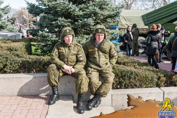 Севастополь отметил День Защитника Отечества и годовщину "Русской Весны" (ФОТОРЕПОРТАЖ) - «Общество Крыма» Севастополь отметил День Защитника Отечества и годовщину "Русской Весны" (ФОТОРЕПОРТАЖ) - «Общество Крыма»