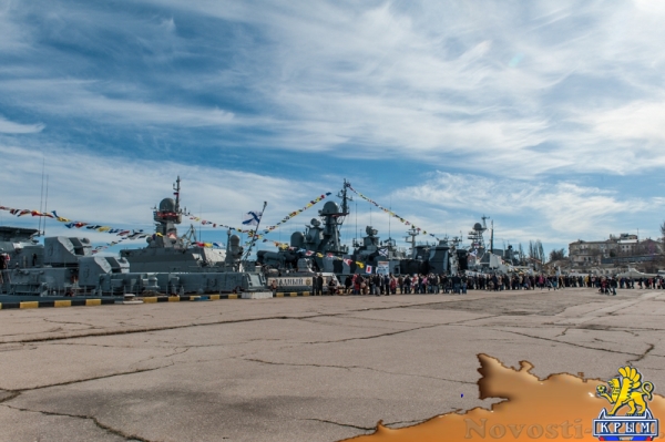 Севастополь отметил День Защитника Отечества и годовщину "Русской Весны" (ФОТОРЕПОРТАЖ) - «Общество Крыма» Севастополь отметил День Защитника Отечества и годовщину "Русской Весны" (ФОТОРЕПОРТАЖ) - «Общество Крыма»