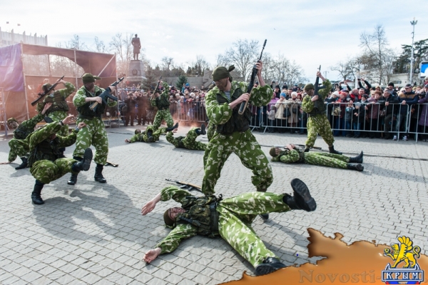 Севастополь отметил День Защитника Отечества и годовщину "Русской Весны" (ФОТОРЕПОРТАЖ) - «Общество Крыма» Севастополь отметил День Защитника Отечества и годовщину "Русской Весны" (ФОТОРЕПОРТАЖ) - «Общество Крыма»