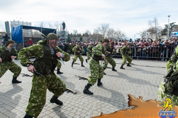 Севастополь отметил День Защитника Отечества и годовщину "Русской Весны" (ФОТОРЕПОРТАЖ) - «Общество Крыма» Севастополь отметил День Защитника Отечества и годовщину "Русской Весны" (ФОТОРЕПОРТАЖ) - «Общество Крыма»