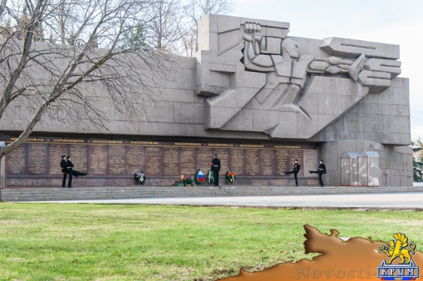 Севастополь отметил День Защитника Отечества и годовщину "Русской Весны" (ФОТОРЕПОРТАЖ) - «Общество Крыма» Севастополь отметил День Защитника Отечества и годовщину "Русской Весны" (ФОТОРЕПОРТАЖ) - «Общество Крыма»