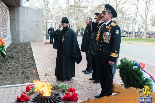 Севастополь отметил День Защитника Отечества и годовщину "Русской Весны" (ФОТОРЕПОРТАЖ) - «Общество Крыма» Севастополь отметил День Защитника Отечества и годовщину "Русской Весны" (ФОТОРЕПОРТАЖ) - «Общество Крыма»