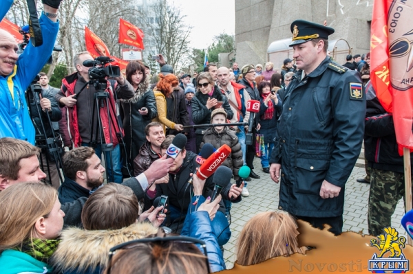 Севастополь отметил День Защитника Отечества и годовщину "Русской Весны" (ФОТОРЕПОРТАЖ) - «Общество Крыма» Севастополь отметил День Защитника Отечества и годовщину "Русской Весны" (ФОТОРЕПОРТАЖ) - «Общество Крыма»