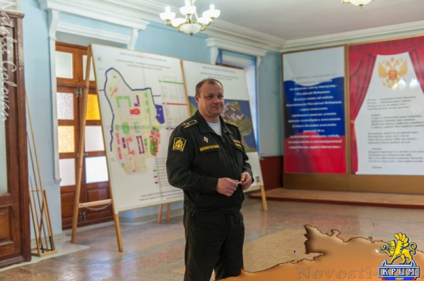 В севастопольском училище имени Нахимова гостям показывали пушки, акваланги и горящие мины (ФОТОРЕПОРТАЖ) - «Общество Крыма»