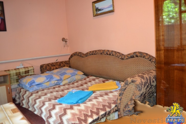 Отдых в Ялте. Ялта 2016. Сдам Коттедж до 5 человек. Свой дворик, мангал. Пляж- 50 метров. Отдых в Крыму 2016 - жильё в Крыму без посредников - «Отдых в Ялте»