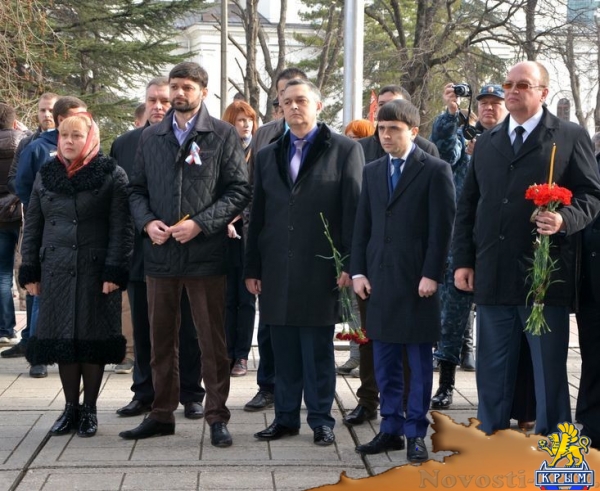 Митинг у Госсовета РК, посвященный событиям февраля 2014-го и началу возвращения Крыма в Россию - «Возвращение в Россию»
