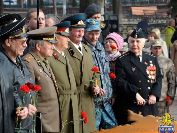 Митинг у Госсовета РК, посвященный событиям февраля 2014-го и началу возвращения Крыма в Россию - «Возвращение в Россию»