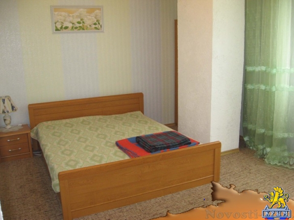 Отдых в Ялте. Ялта2016.Сдам Коттедж до 6 человек. Бесплатный пляж-10 минут пешком, мангал в палисаднике ,гараж на Отдых в Крыму 2016 - жильё в Крыму без посредников - «Отдых в Ялте»