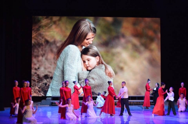 Ирина Клюева приняла участие в торжественной церемонии вречения премии общественного признания "ПРЕГРАД НЕТ" - «Правам ребёнка»