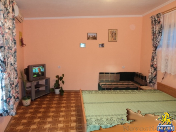 Отдых в Алупке. Домик с беседочкой на 2+1 чел,до моря 10мин Отдых в Крыму 2016 - жильё в Крыму без посредников - «Отдых в Крыму»