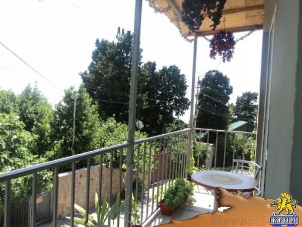 Отдых в Алупке. Двухэтажный домик на 2-х чел,до моря 10 мин. Отдых в Крыму 2016 - жильё в Крыму без посредников - «Отдых в Крыму»