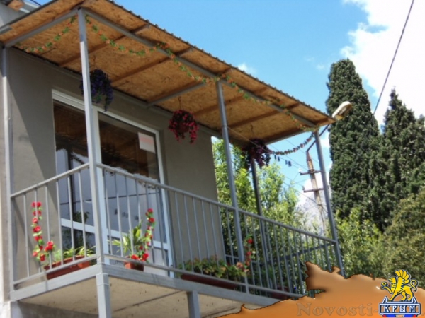 Отдых в Алупке. Двухэтажный домик на 2-х чел,до моря 10 мин. Отдых в Крыму 2016 - жильё в Крыму без посредников - «Отдых в Крыму»