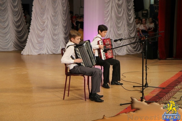 Керчанок одарили вниманием и благодарностями - «Керчь»