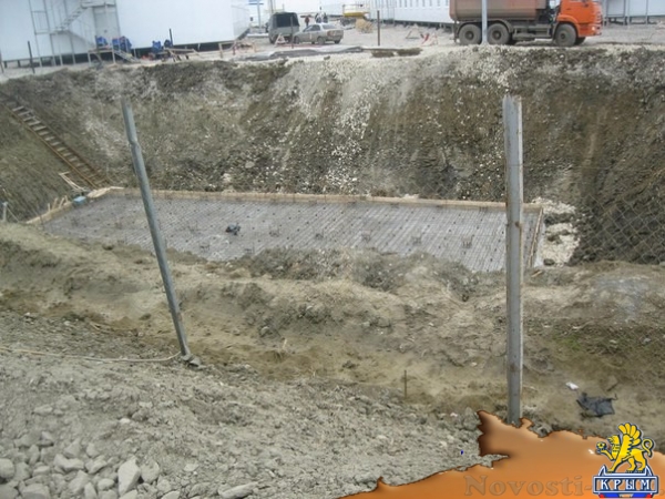 Керченский мост спрятали за колючей проволокой - «Керчь»