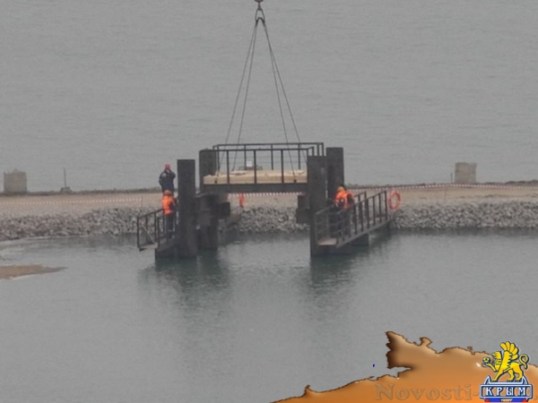 Керченский мост спрятали за колючей проволокой - «Керчь»