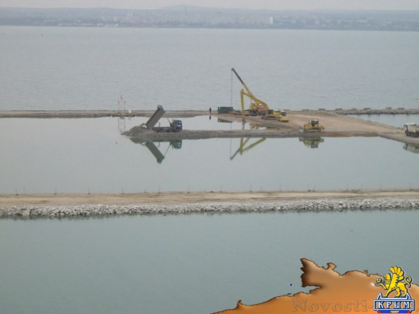 Керченский мост спрятали за колючей проволокой - «Керчь»