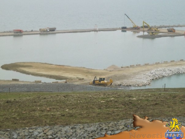 Керченский мост спрятали за колючей проволокой - «Керчь»