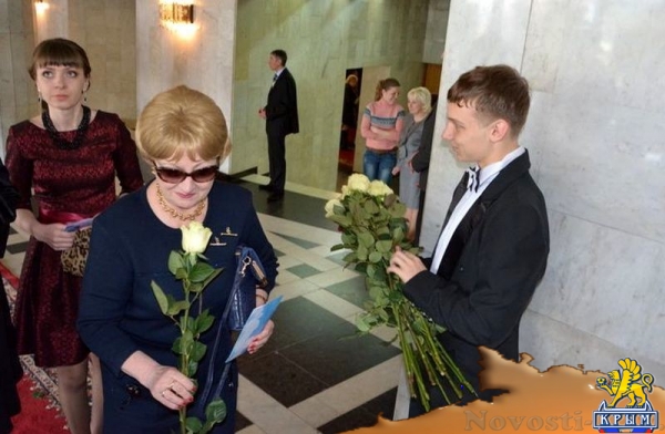 Торжественное собрание, посвященное Международному женскому дню 8 марта, в Симферополе - «Общество Крыма»