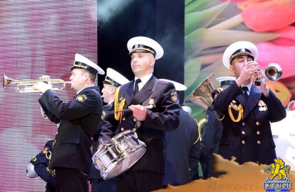 Торжественное собрание, посвященное Международному женскому дню 8 марта, в Симферополе - «Общество Крыма»