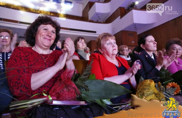 Аксёнов отметил важную роль крымских женщин в жизни республики (ФОТО) - «Симферополь»