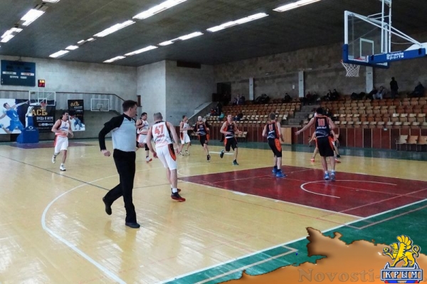Лидер мужского баскетбольного чемпионата Крыма проиграл на старте второго круга (ФОТО) - «Спорт Крыма»