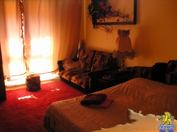 Отдых в Алуште. БОЛЬШОЙ КОТТЕДЖ ДЛЯ КОМПАНИЙ Отдых в Крыму 2016 - жильё в Крыму без посредников - «Отдых в Алуште»