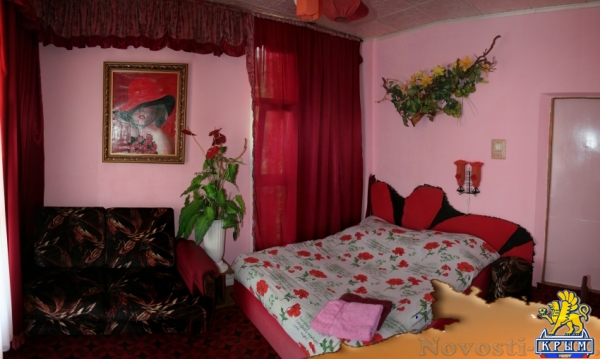 Отдых в Алуште. БОЛЬШОЙ КОТТЕДЖ ДЛЯ КОМПАНИЙ Отдых в Крыму 2016 - жильё в Крыму без посредников - «Отдых в Алуште»