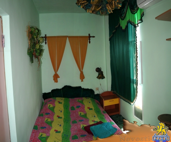 Отдых в Алуште. БОЛЬШОЙ КОТТЕДЖ ДЛЯ КОМПАНИЙ Отдых в Крыму 2016 - жильё в Крыму без посредников - «Отдых в Алуште»