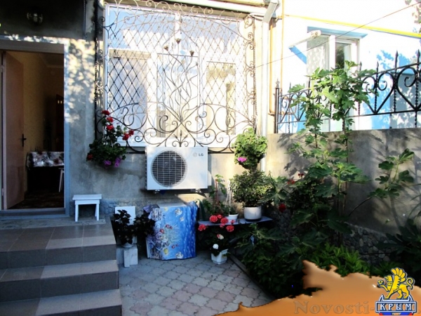 Отдых в Евпатории. Сдам 2-х комнатную квартиру с отдельным двориком Отдых в Крыму 2016 - жильё в Крыму без посредников - «Отдых в Евпатории»